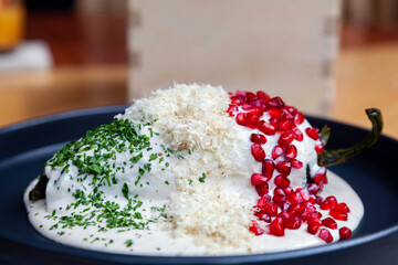 Chiles En Nogada