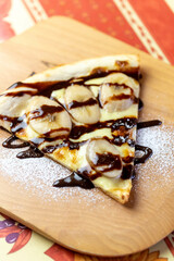 チョコバナナのデザートピッツァ