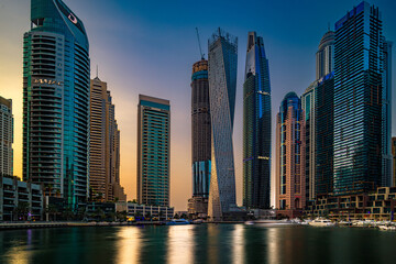 Obraz na płótnie Canvas Long exposure photo of the Dubai Marina.