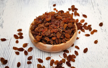 raisins, manisa grapes, seedless grapes, raisins on the plate