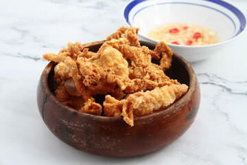 Freshly cooked chicken skin