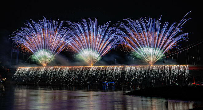 Pyrotechnik รูปภาพPyrotechnik – เลือกดูภาพถ่ายสต็อก เวกเตอร์ และวิดีโอ9,674 | Adobe ...