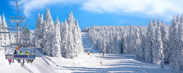 Fototapeta Panorama of ski resort, slope, ski lift obraz