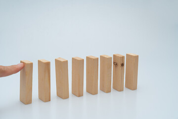 Expressing various concepts such as dominoes and business using wood jenga