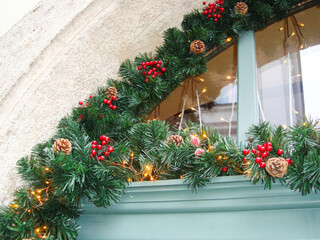 Fototapeta na wymiar christmas wreath on the door