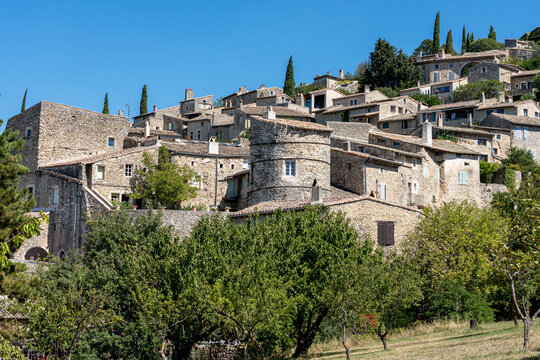 Le village m&eacute;di&eacute;val de Mirmande dans la Dr&ocirc;me