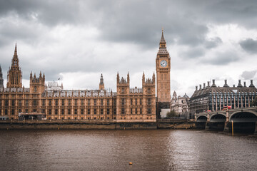 Fototapeta na wymiar Big Ben in London with the Thames