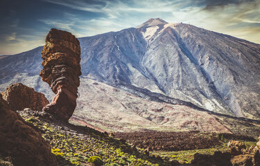 roques de Garcia stone and Teide mountain volcano in the Teide National Park  Tenerife  Canary...