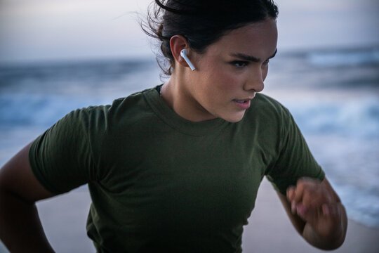 Marine veteran trains every morning on the beach to stay in shape just like when she was on active duty.
