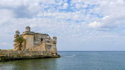Fototapeta na wymiar Fortress in Cuba