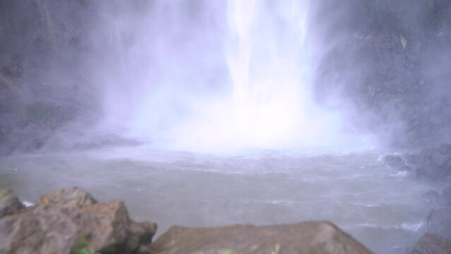 Water Fall_Air Terjun Sipiso Piso_Indonesia_Slowmotion_2