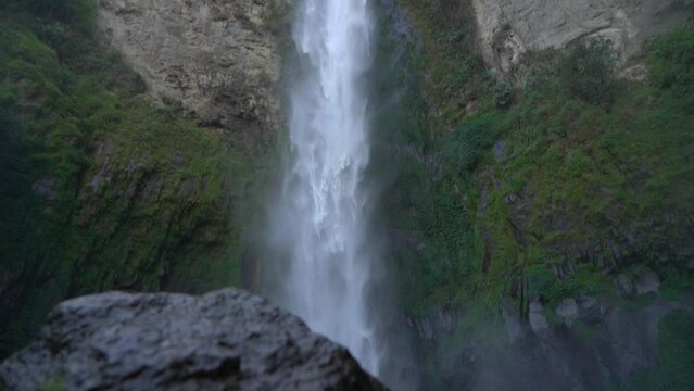Water Fall_Air Terjun Sipiso Piso_Indonesia_Slowmotion_4