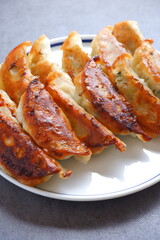 焼き餃子