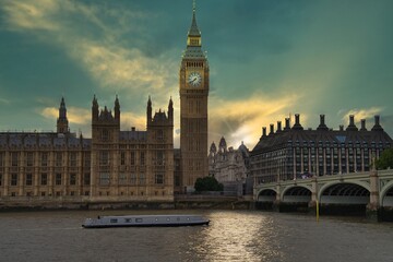 Fototapeta na wymiar panoramic view of big ben ,london.