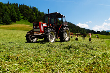 traktor © Superingo