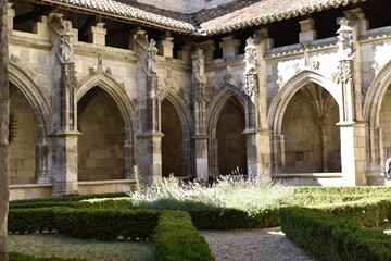 Fototapeta na wymiar Cloître de la cathédrale Saint-Étienne de Cahors