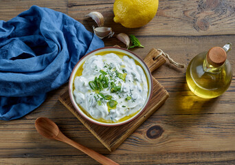 bowl of sour cream or greek yogurt