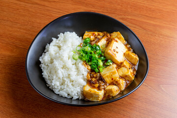 麻婆豆腐丼