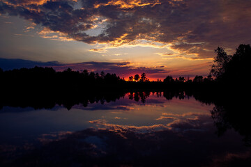 Zachód nad jeziorem © Coolmer