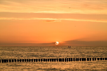 Fototapeta na wymiar Beautiful evening sunset on the Baltic Sea.