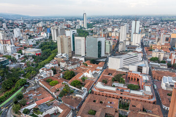 aérea sobre centro oeste de cali colombia