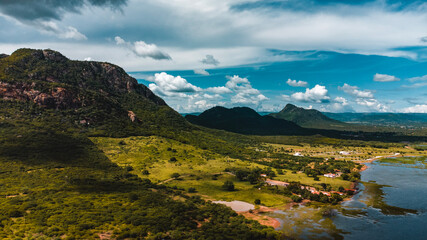 Naklejka premium Sertão Caatinga Serra Talhada Pernambuco Triunfo Pernambucano Paisagem Cidade Igreja Lampião Natureza Construção Xaxado Forró PE Brazil Viagem Drone