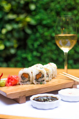 Maki sushi japanese fusion food 