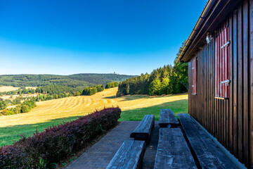 Sommerwanderung entlang des Rennsteigs bei zwischen Brotterode und Eisenach bei schönstem Sonnenschein - Thüringen - Deutschland