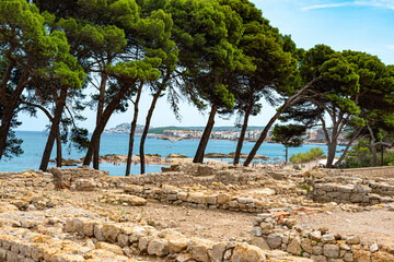 Site archéologique des ruines d'Empuries (Empúries en catalan) : port antique gréco-romain, situé sur la commune de L'Escala, près de Gérone, en Catalogne (Espagne). - 525425116