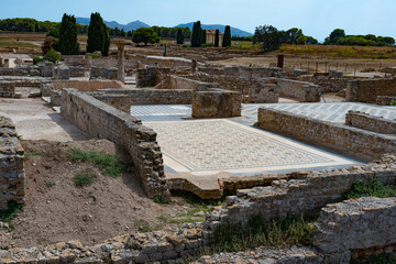 Site archéologique des ruines d'Empuries (Empúries en catalan) : port antique gréco-romain, situé sur la commune de L'Escala, près de Gérone, en Catalogne (Espagne). - 525425512
