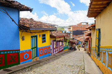 Fototapeta premium colorful town of guatape in antioquia district, colombia.