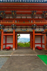 Fototapeta premium 紀州東照宮の楼門から見た和歌浦の景色