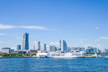 Fototapeta premium 神奈川県横浜市みなとみらいの都市風景