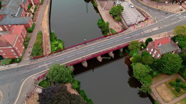 A Birdseye view of a bridge over the River Trent in Newark, England