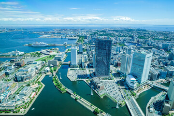 Fototapeta na wymiar 神奈川県横浜市みなとみらいランドマークタワーの展望台からの都市風景