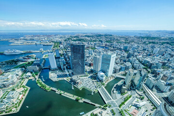 神奈川県横浜市みなとみらいランドマークタワーの展望台からの都市風景