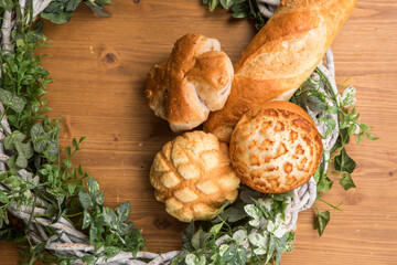  	いろいろな種類のパン 　bakery