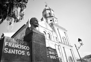 Escultura Francisco Santos Galvis