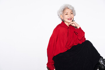 笑顔のシニア女性のポートレート