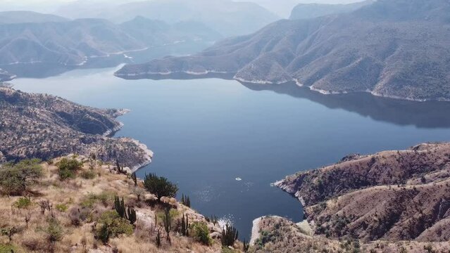 Vista a&eacute;rea Presa Zimap&aacute;n