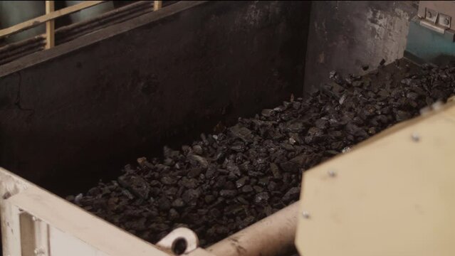 Coal cleaning process at preparation facilties. Washing with water, fractionation
