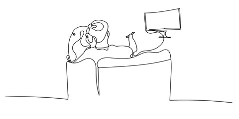continuous line of men and women watching television. line art of young people relaxing in the tv room