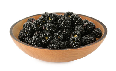 Bowl with fresh ripe blackberries isolated on white