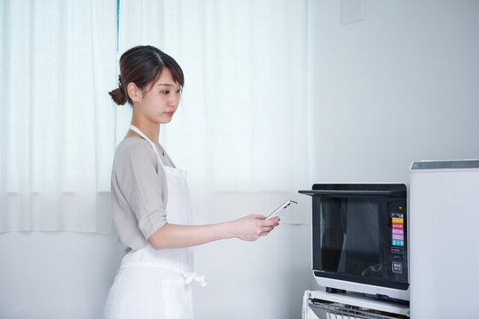 電子レンジとスマートフォン