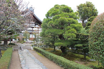 traditional building (house ?) in kyoto (japan)