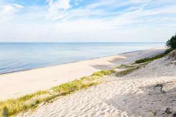 Fototapeta na wymiar A beautiful landscape with beach and sand dunes near the Baltic sea