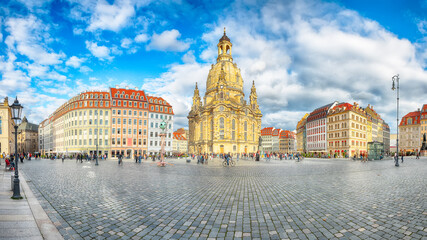 Amazing view of  of Baroque church - Frauenkirche at Neumarkt square in downtown of Dresden. - obrazy, fototapety, plakaty