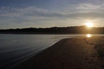 入野海岸　日の入り　夏　（高知県　黒潮町）