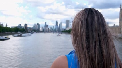 MS Woman on Westminster Bridge / London, UK