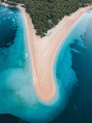 Photo sur Plexiglas Plage de la Corne d'Or, Brac, Croatie Aerial view of the Golden Horn - Bol, the island of Brac in Croatia.